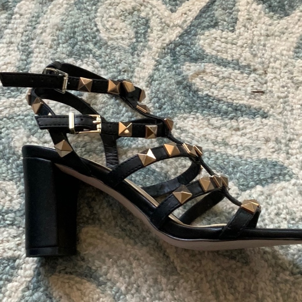 Heeled sandal - Picture 3 of 5
